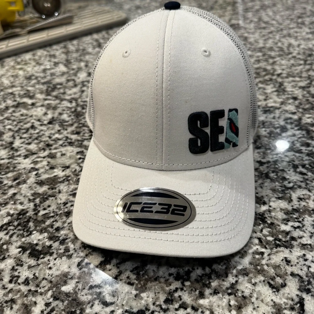 Ice32 White Seattle Kraken Hat - Picture 1 of 2